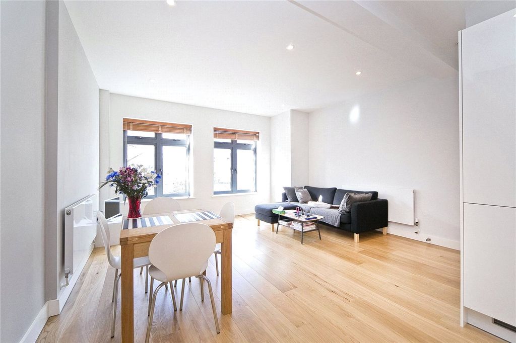 Property photo 3 of 9 Reception Room
