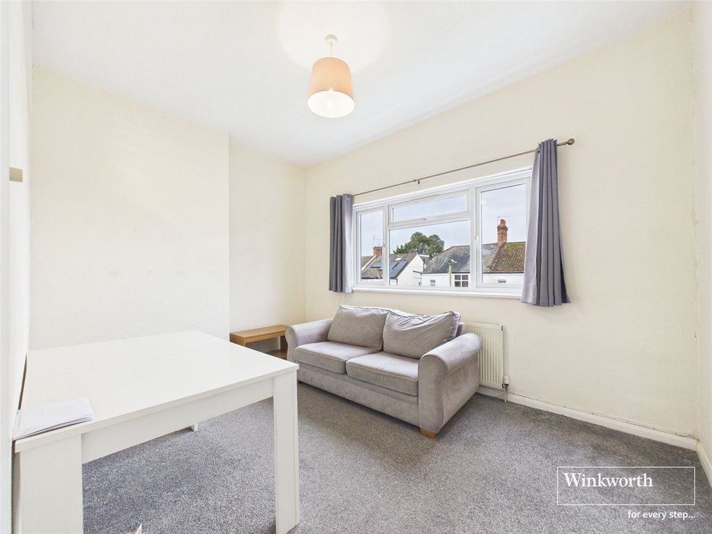 Property photo 2 of 10 Living Room