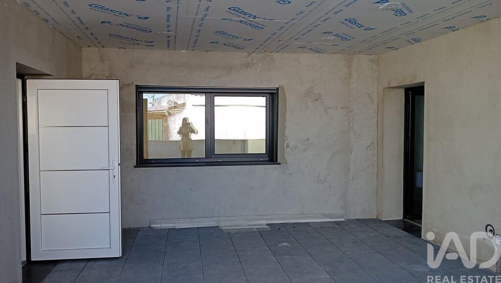 Property photo 3 of 40