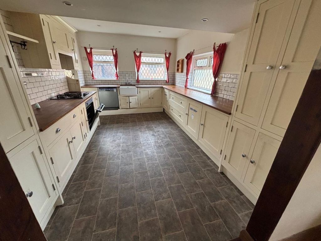 Property photo 2 of 10 Image 2