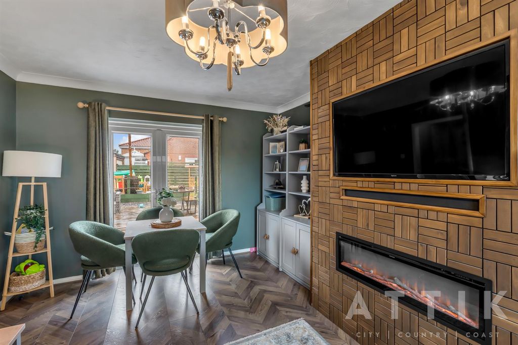 Property photo 3 of 41 Attik (27).Jpg