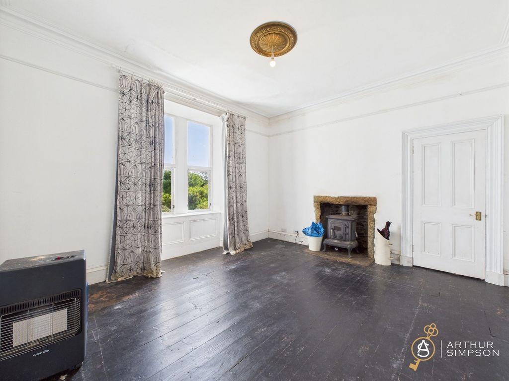 Property photo 2 of 28 4320635