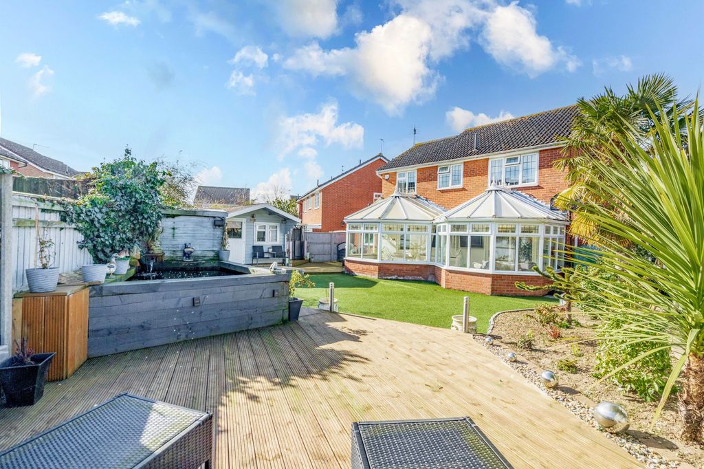 Property photo 1 of 39