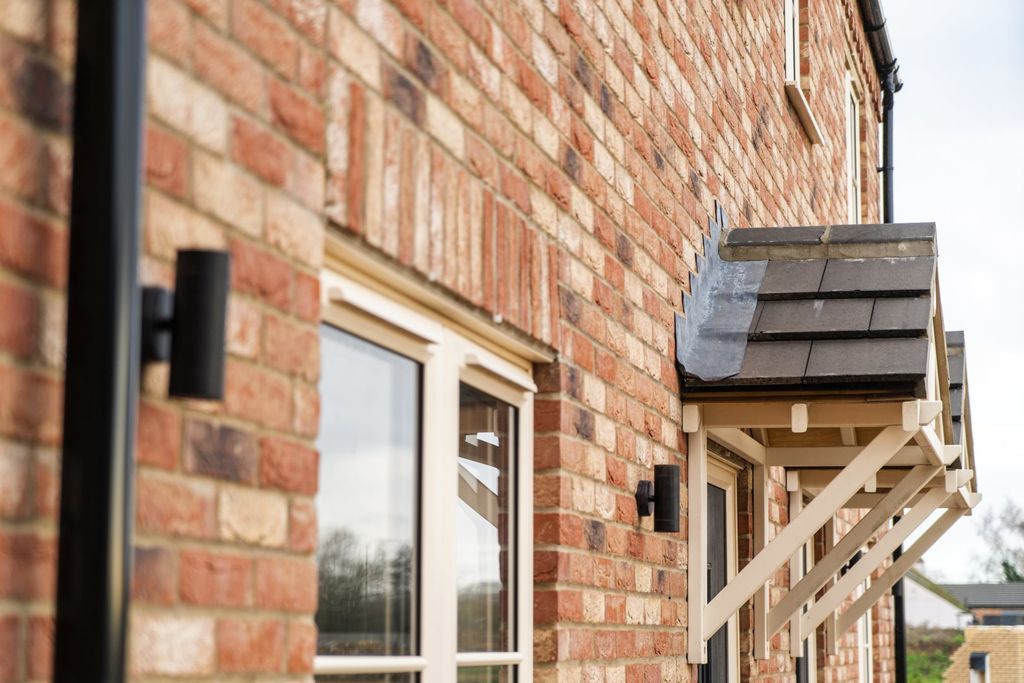 Property photo 2 of 30