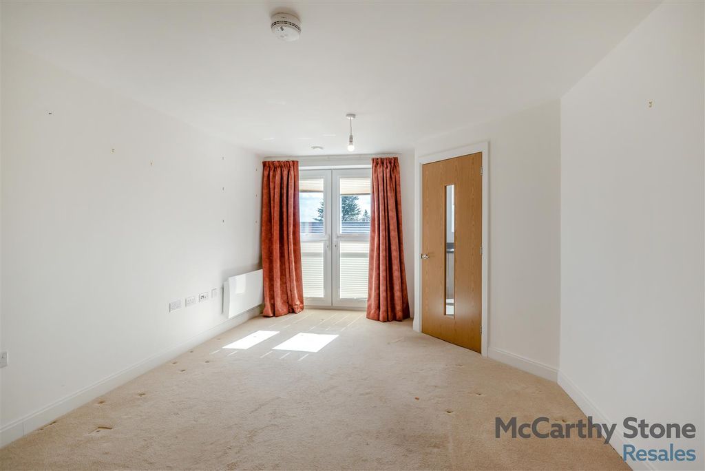 Property photo 2 of 36 8687451-Interior10.Jpg