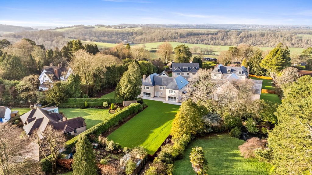 Property photo 2 of 30 Image