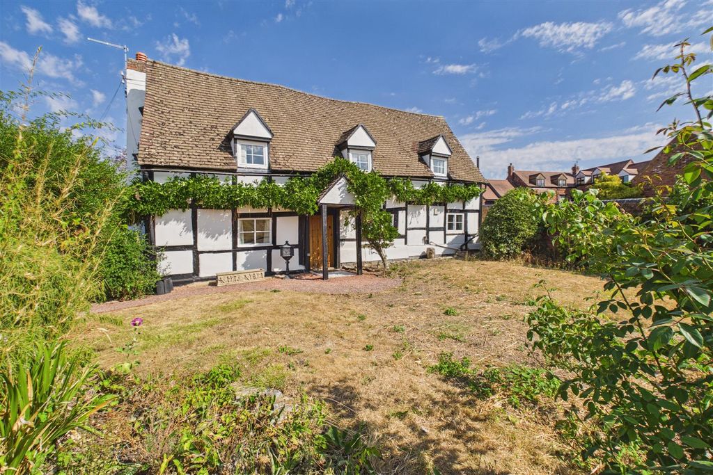 Property photo 1 of 48 The Old Cottage, High Street Twyning, Tewkesbury,