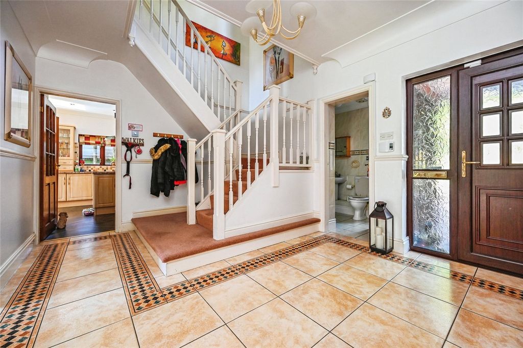 Property photo 3 of 23 Picture No. 28