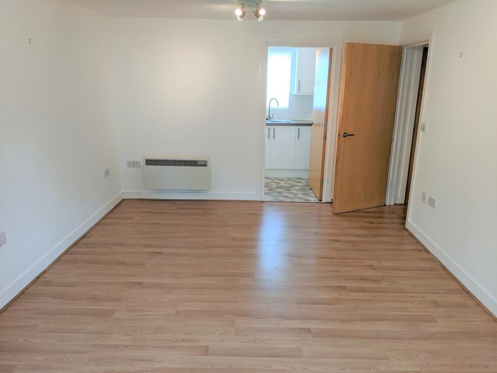 Additional image 5 of 2 bed flat to rentHeol Tre Forys, Penarth CF64
