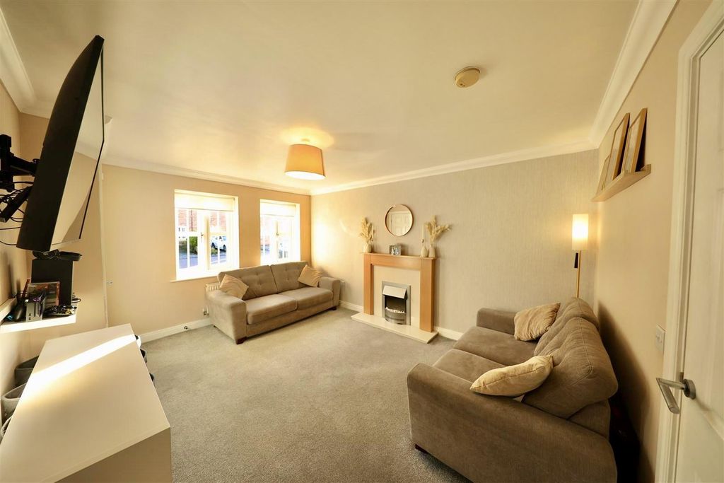 Property photo 2 of 15 Living Room