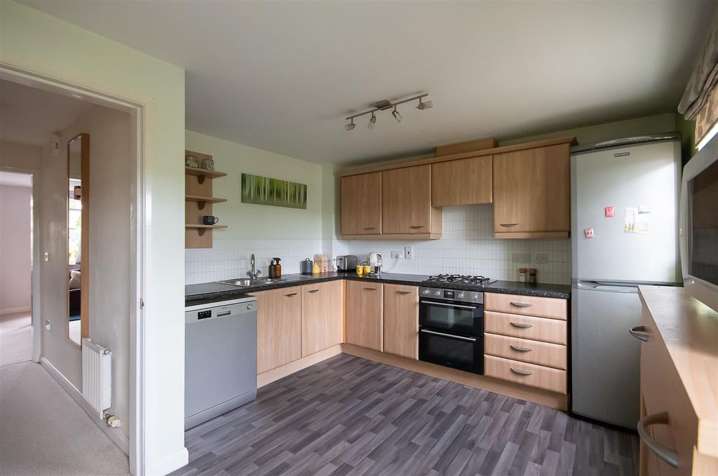 Property photo 3 of 37 46Aldermanhr-10.Jpg