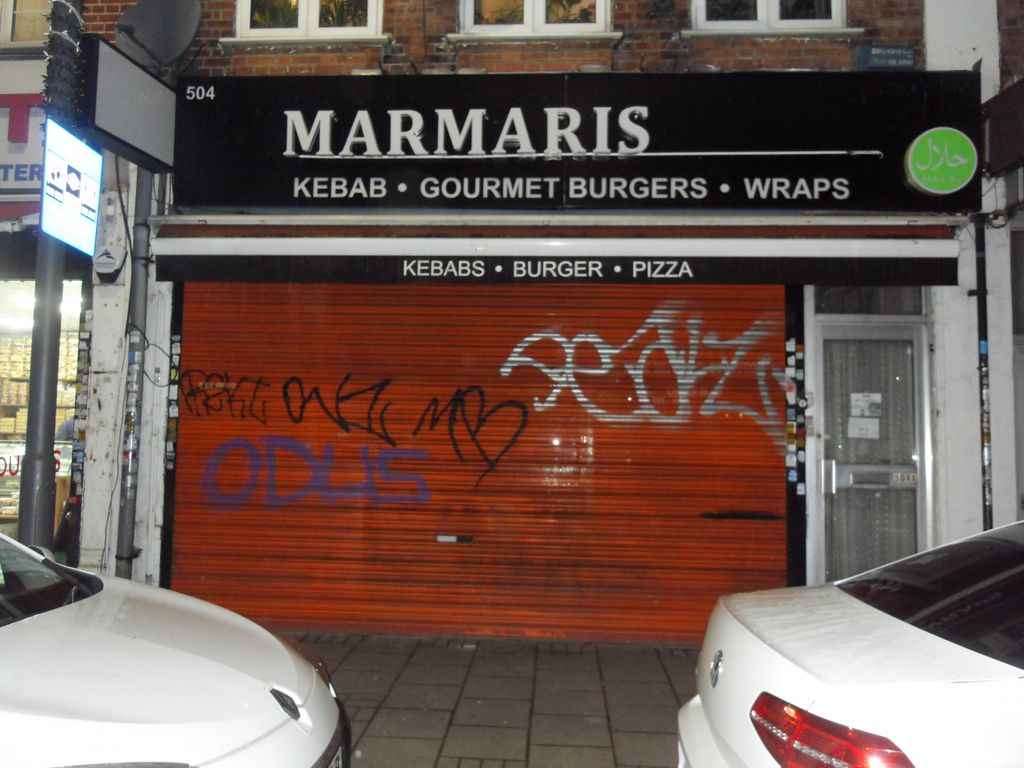 Property photo 1 of 4 Ground Floor Lock Up Shop Takeaway Business Lease For Sale