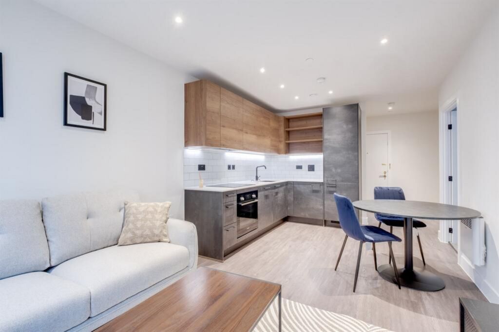 Property photo 2 of 7