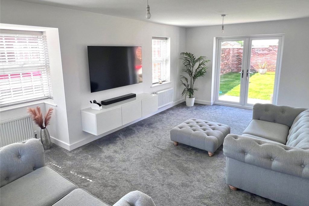 Property photo 2 of 16 Lnl230087_26