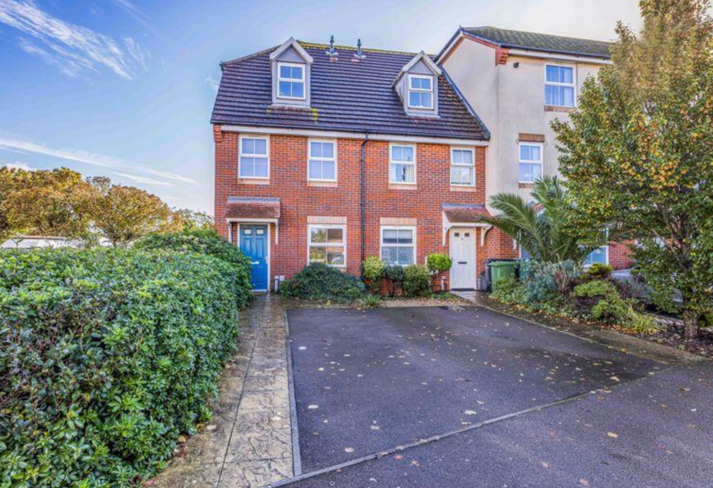 Property photo 1 of 15