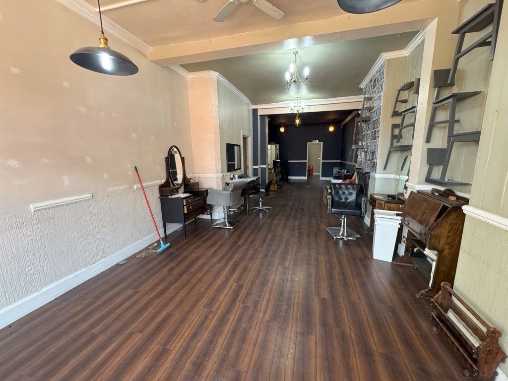 Property photo 3 of 10 Photo 10