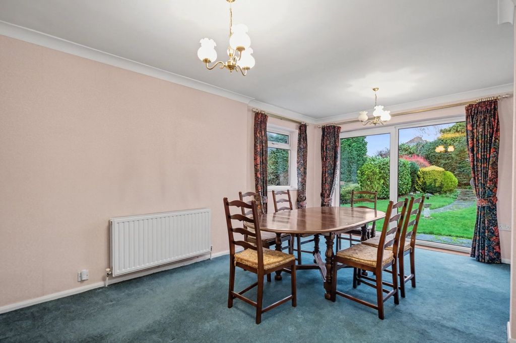 Property photo 3 of 18