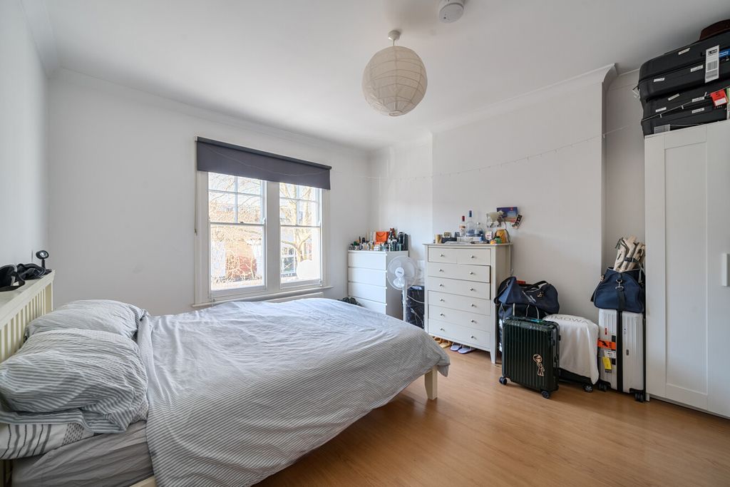 Property photo 3 of 19 1430845-3-69Bbe01...