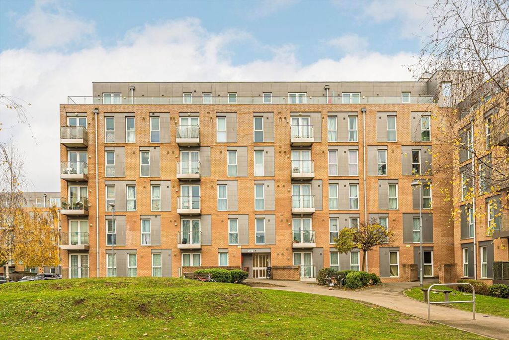 Property photo 1 of 7