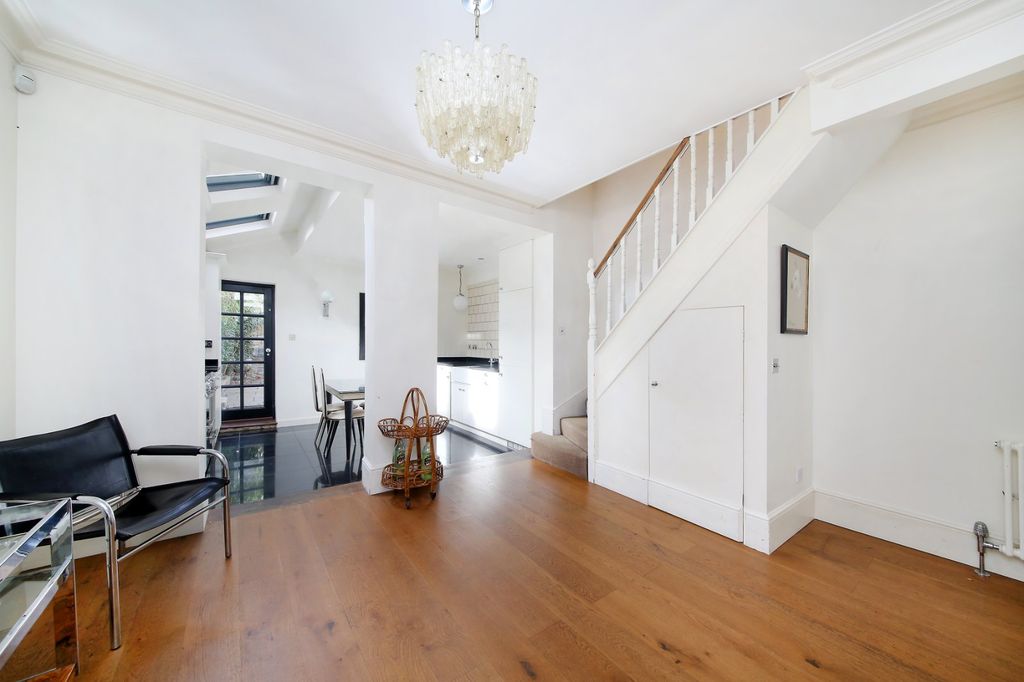 Property photo 1 of 25
