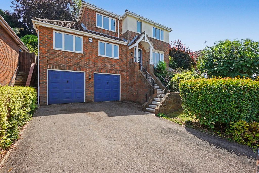 Property photo 1 of 23