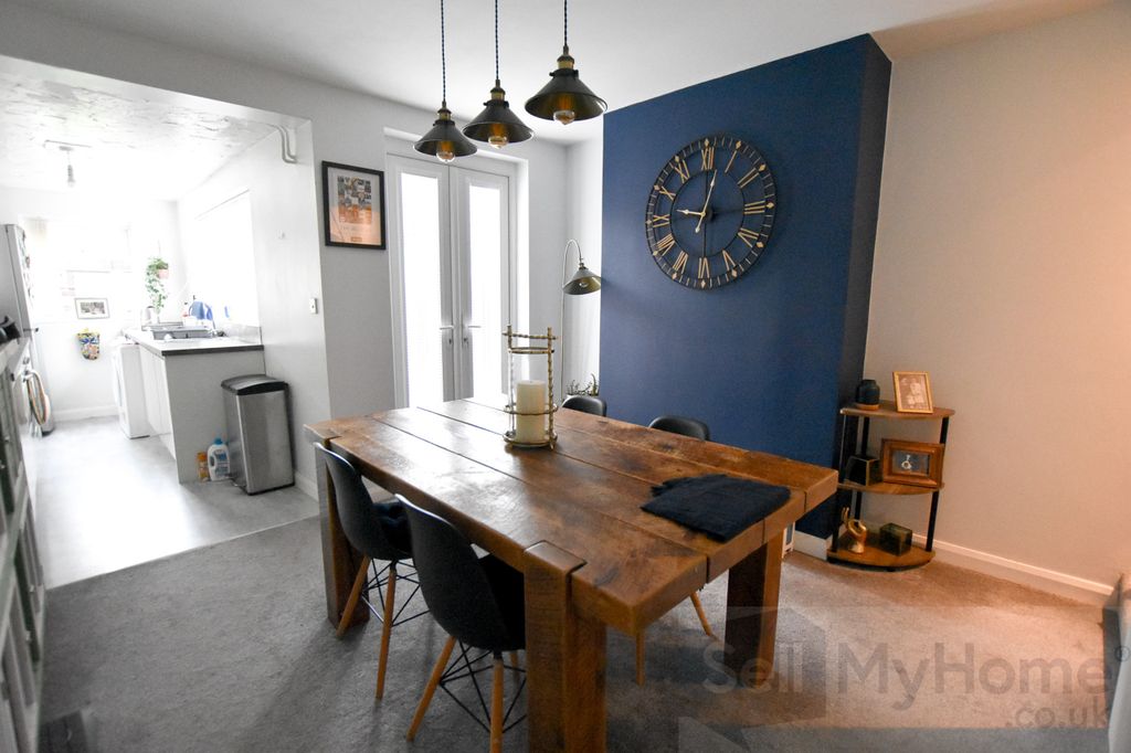 Property photo 3 of 9 Dsc_0002