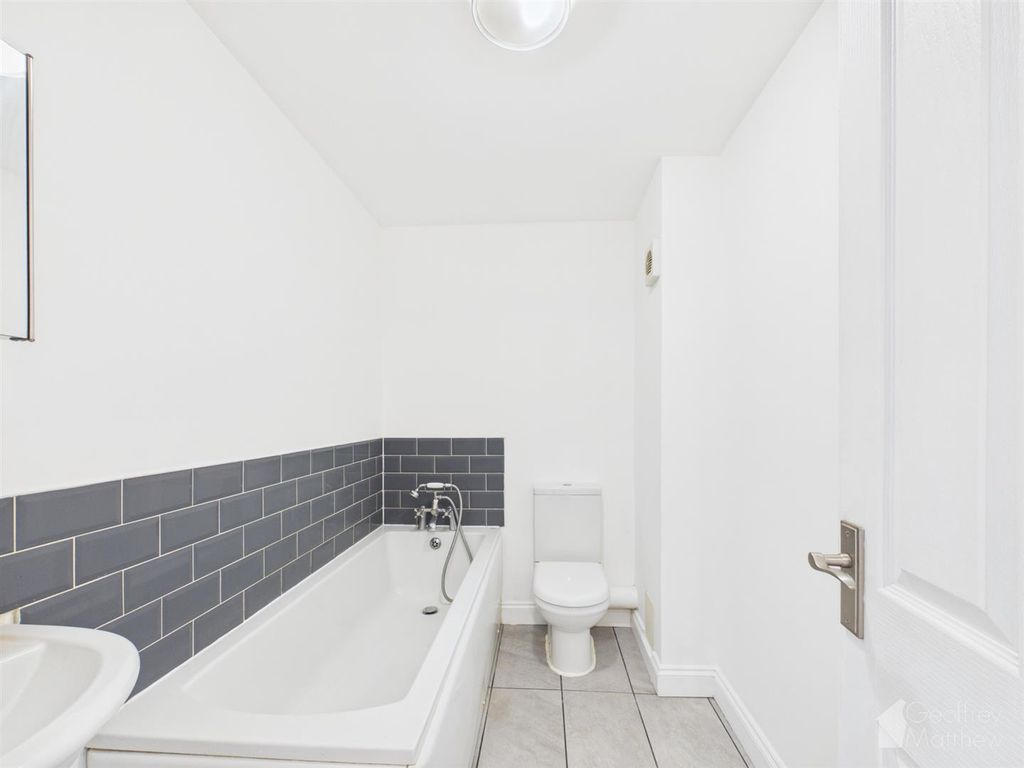 Property photo 2 of 7 Cam02367G0-Pr0418-Still007.Jpg