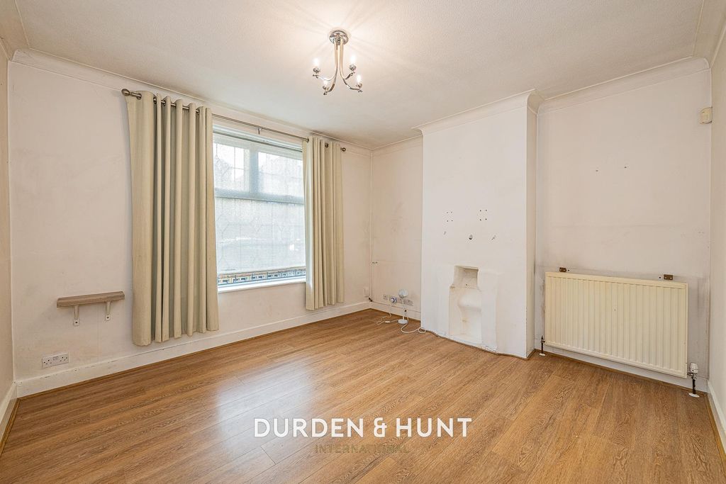 Property photo 2 of 20 Malvern-11.Jpg