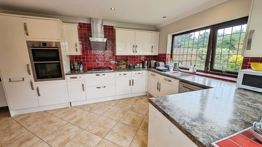 Property photo 2 of 21 Pbox-Img.Jpg
