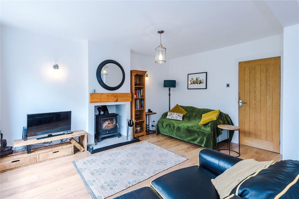 Property photo 2 of 49 Picture No. 81