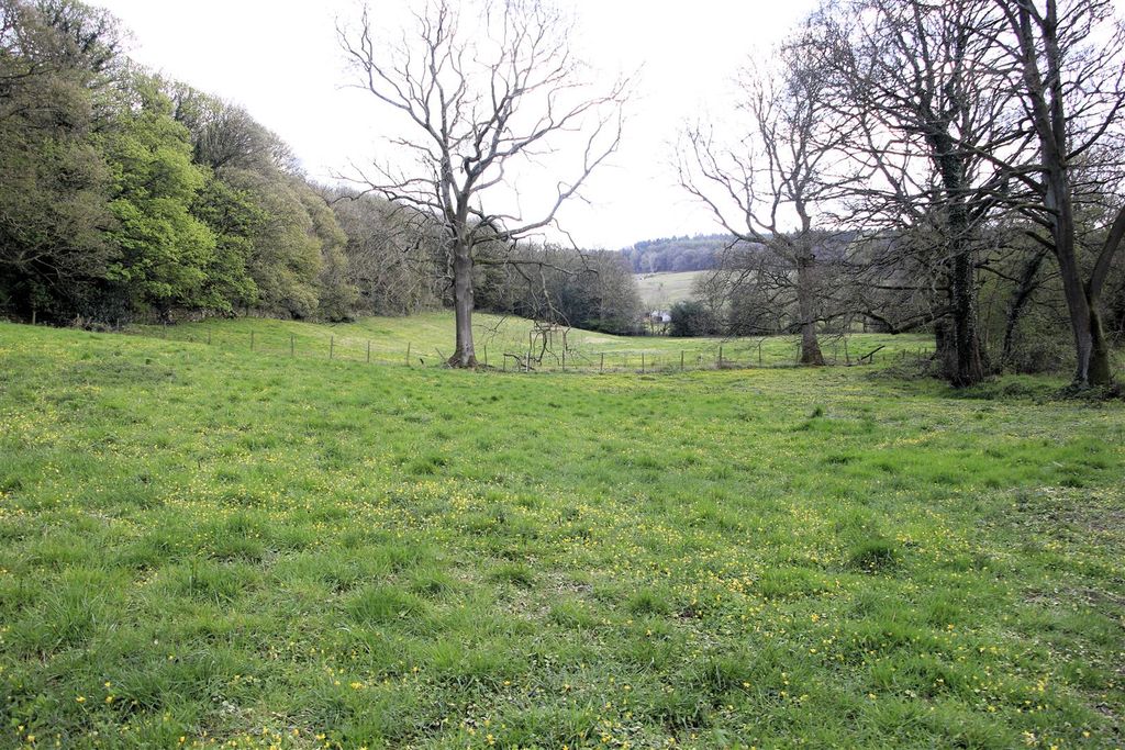 Property photo 3 of 11