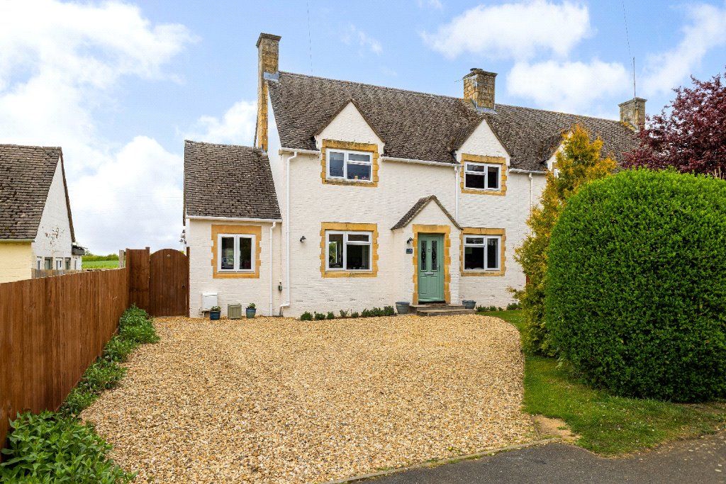 Property photo 1 of 13 41 Sandscroft Avenue