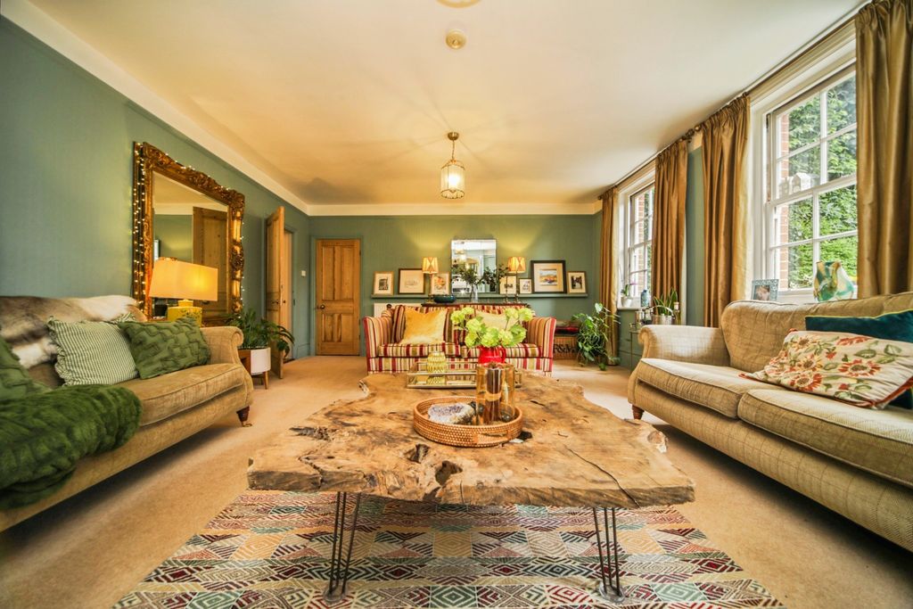 Property photo 3 of 42 9T5A0919