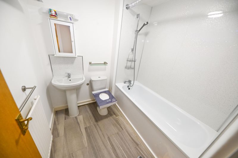 Property photo 3 of 6 Photo 2