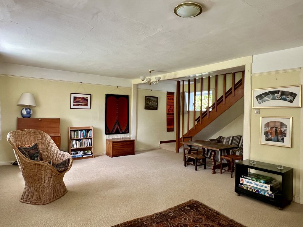 Property photo 3 of 30