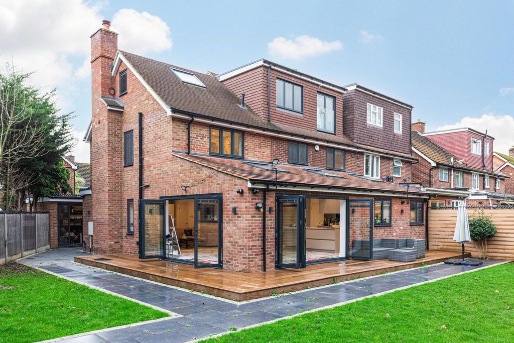 Property photo 1 of 26