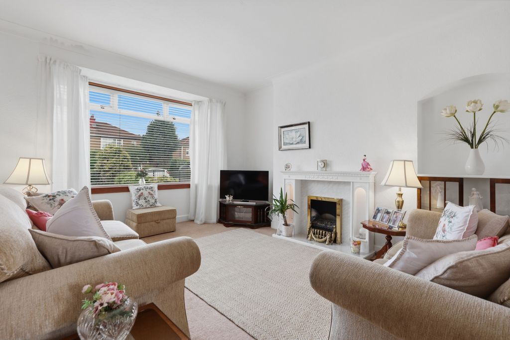 Property photo 2 of 43