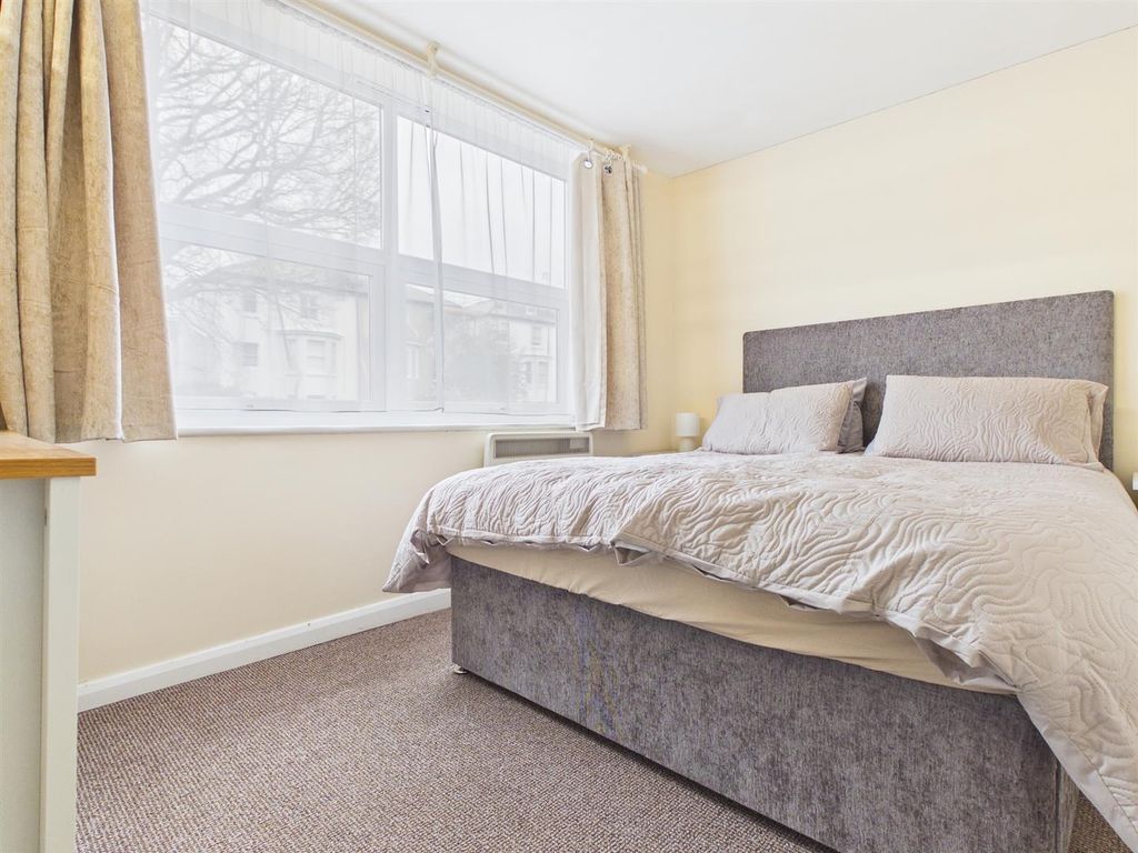 Property photo 2 of 5 Cam04311G0-Pr0105-Still001.Jpg