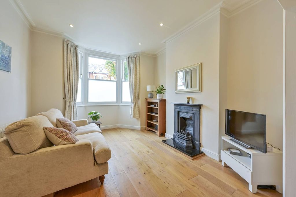 Property photo 3 of 15