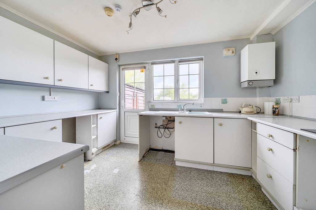 Property photo 3 of 19