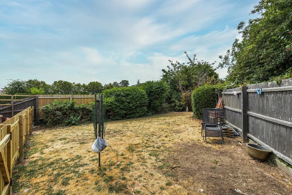Property photo 3 of 27