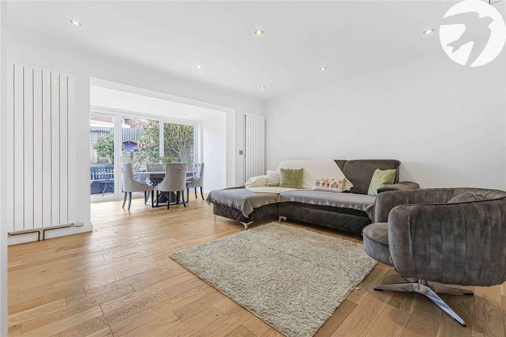 Property photo 3 of 20 Picture No. 15