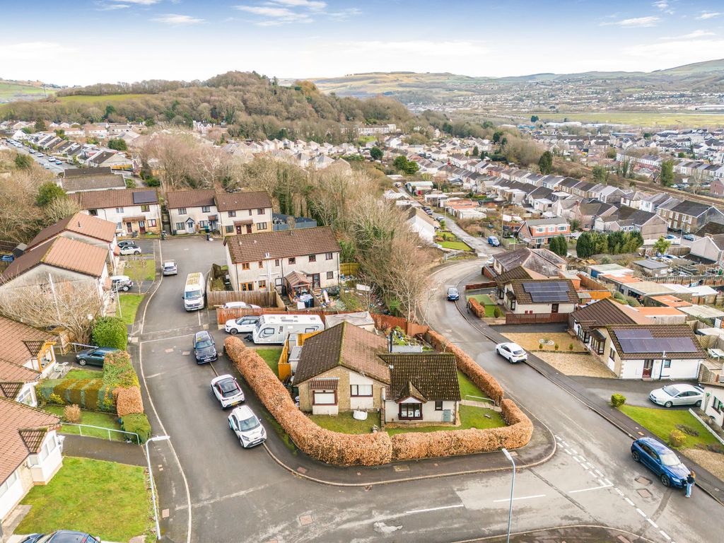 Property photo 3 of 22