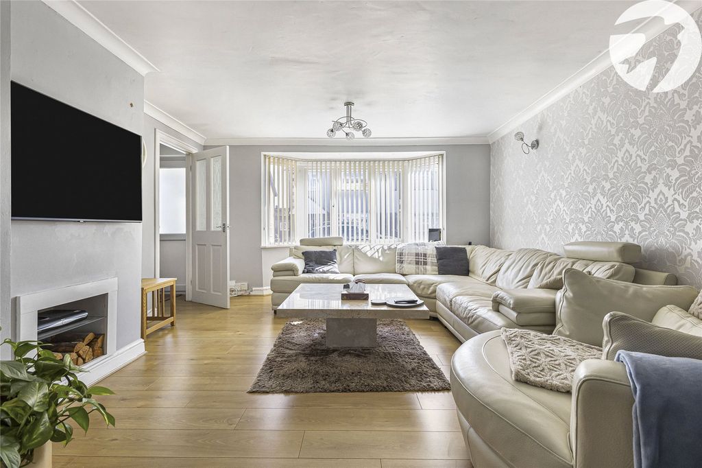 Property photo 1 of 16 Picture No. 06