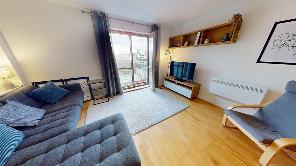 Property photo 3 of 11