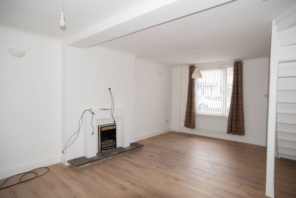 Property photo 2 of 19 Photo 2