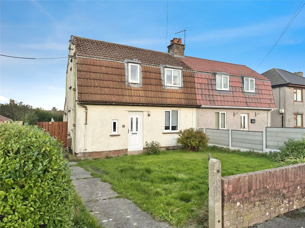 Property photo 1 of 9 Outside