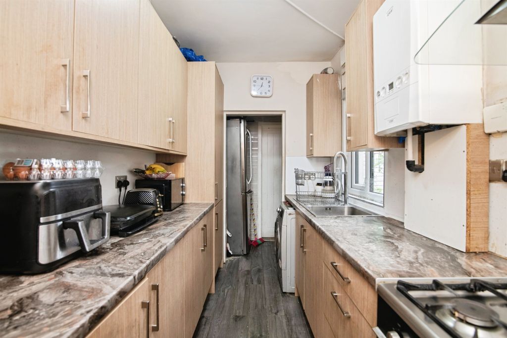 Property photo 3 of 16