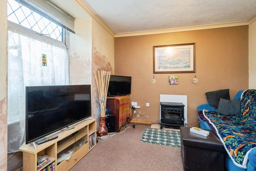 Property photo 2 of 13 Reception Room