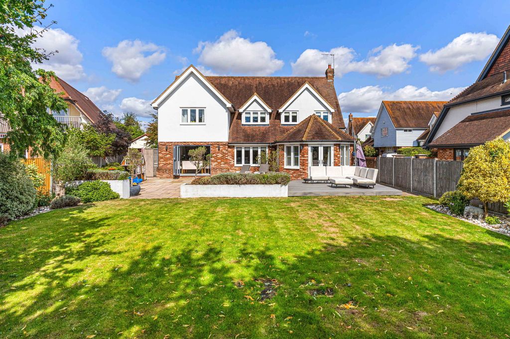 Property photo 1 of 62